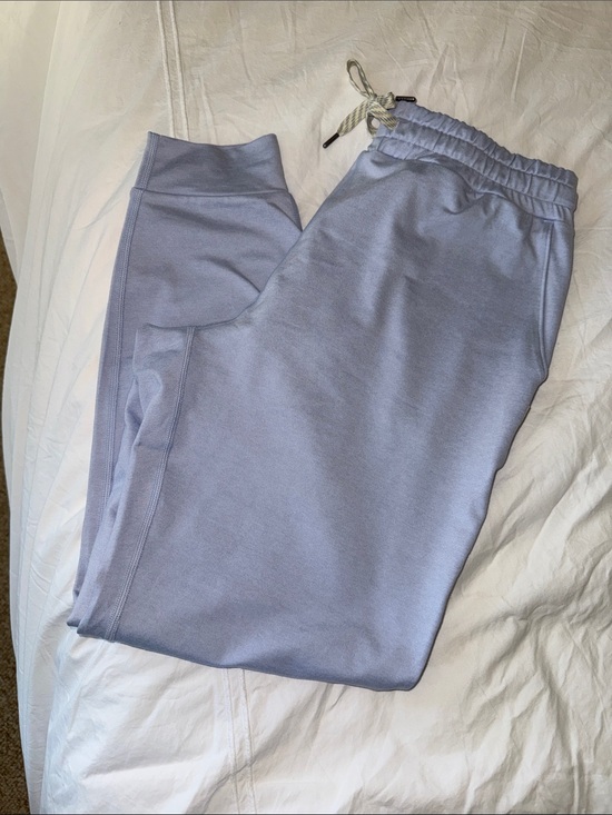 Vuori Pants - Vuori Light Lavender Track Joggers